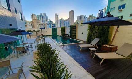 Apartamento novo 3 suítes quadra mar, 120 m da praia