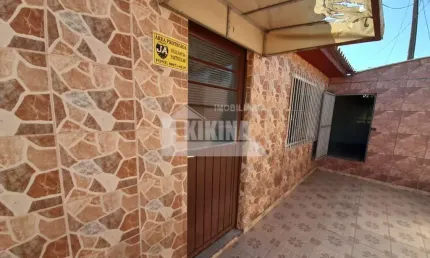Casa Residencial com 1 quarto  para alugar, 53.00 m2 por R$800.00  - Jardim Carvalho - Ponta Grossa/PR