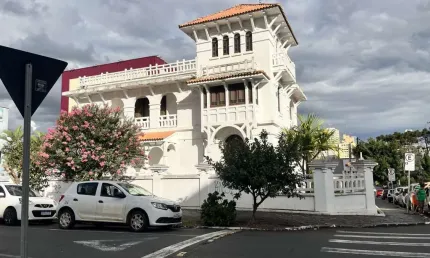Comercial para alugar, 658.00 m2 por R$25000.00  - Centro - Ponta Grossa/PR