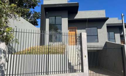 Sobrado com 3 quartos  à venda, 94.00 m2 por R$380000.00  - Olarias - Ponta Grossa/PR