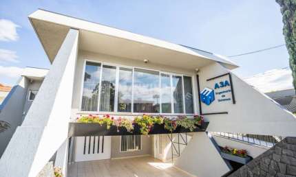 Casa Comercial com 5 quartos  à venda, 560.00 m2 por R$2900000.00  - Jardim Carvalho - Ponta Grossa/PR