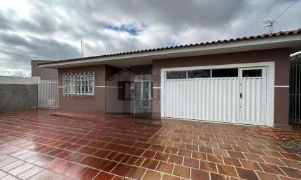 Casa Residencial com 3 quartos  à venda, 350.00 m2 por R$990000.00  - Boa Vista - Ponta Grossa/PR
