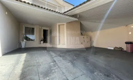 Casa Residencial com 3 quartos  à venda, 145.00 m2 por R$675000.00  - Orfas - Ponta Grossa/PR