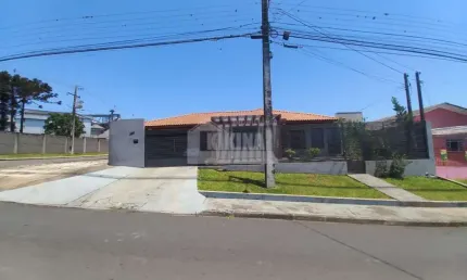 Casa Residencial com 3 quartos  à venda, 200.00 m2 por R$880000.00  - Oficinas - Ponta Grossa/PR