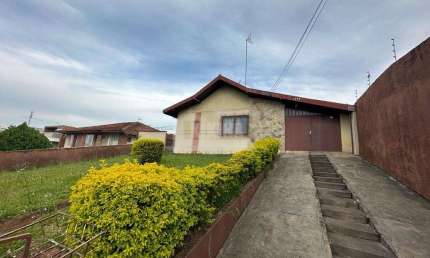 Casa Residencial com 3 quartos  à venda, 200.00 m2 por R$550000.00  - Uvaranas - Ponta Grossa/PR