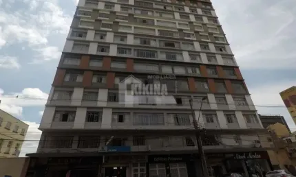 Apartamento com 3 quartos  à venda, 180.00 m2 por R$320000.00  - Centro - Ponta Grossa/PR