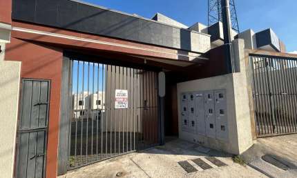 Sobrado com 3 quartos  à venda, 55.00 m2 por R$285000.00  - Uvaranas - Ponta Grossa/PR