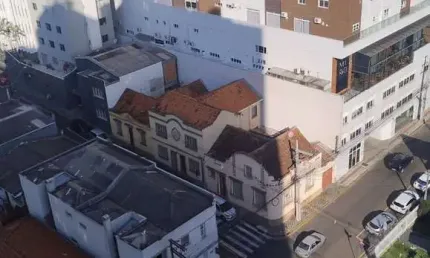 Casa residencial com 3 quartos  à venda, 364.00 m2 por r$1500000.00  - centro - ponta grossa/pr