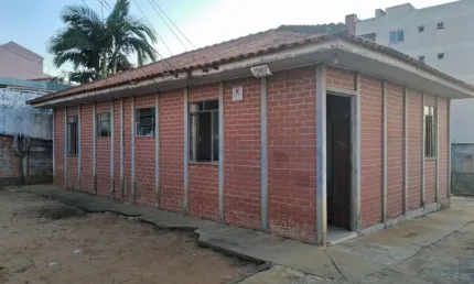 Casa Residencial com 3 quartos  à venda, 448.00 m2 por R$1000000.00  - Jardim Carvalho - Ponta Grossa/PR