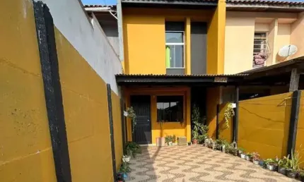 Sobrado com 2 quartos  à venda, 49.00 m2 por R$210000.00  - Colonia Dona Luiza - Ponta Grossa/PR
