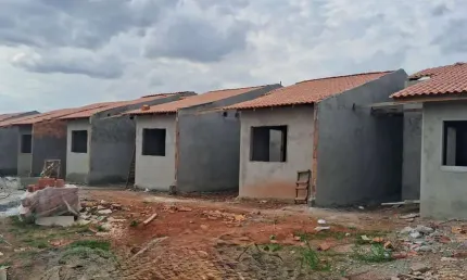 Casa residencial com 2 quartos  à venda, 49.00 m2 por r$185000.00  - uvaranas - ponta grossa/pr