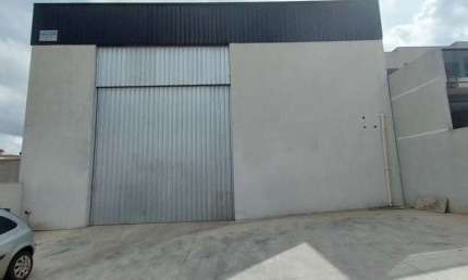 Barracão/Galpão para alugar, 330.00 m2 por R$5900.00  - Boa Vista - Ponta Grossa/PR