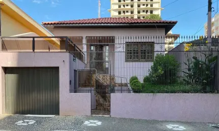 Casa residencial com 3 quartos  à venda, 145.00 m2 por r$600000.00  - centro - ponta grossa/pr