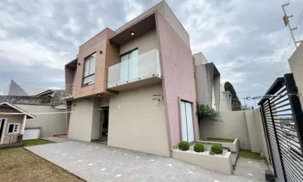 Sobrado com 2 quartos  à venda, 132.00 m2 por R$670000.00  - Orfas - Ponta Grossa/PR