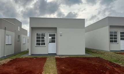 Casa Residencial com 2 quartos  para alugar, 50.00 m2 por R$750.00  - Neves - Ponta Grossa/PR