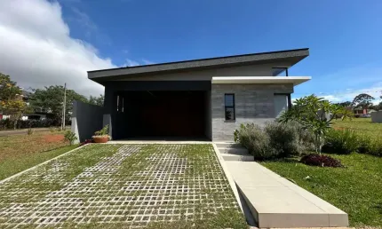 Casa Residencial à venda, 128.24 m2 por R$990000.00  - Jardim Carvalho - Ponta Grossa/PR