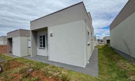 Casa Residencial com 2 quartos  para alugar, 48.00 m2 por R$800.00  - Neves - Ponta Grossa/PR
