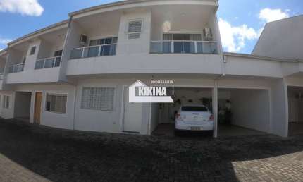 Sobrado com 3 quartos  à venda, 162.00 m2 por R$550000.00  - Uvaranas - Ponta Grossa/PR