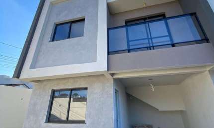 Sobrado com 3 quartos  à venda, 83.00 m2 por R$310000.00  - Uvaranas - Ponta Grossa/PR