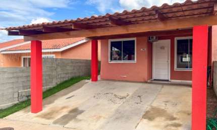 Casa Residencial com 2 quartos  à venda, 50.04 m2 por R$215000.00  - Uvaranas - Ponta Grossa/PR