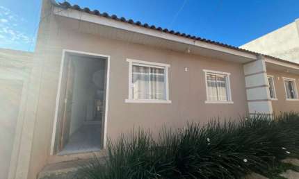 Casa em Condomínio para alugar, 52.00 m2 por R$950.00  - Piriquitos - Ponta Grossa/PR