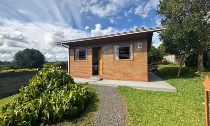 Casa Residencial com 2 quartos  à venda, 40.00 m2 por R$175000.00  - Piriquitos - Ponta Grossa/PR
