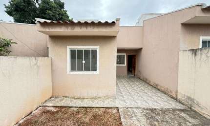 Casa Residencial com 2 quartos  para alugar, 50.00 m2 por R$750.00  - Cara-Cara - Ponta Grossa/PR