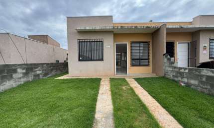 Casa Residencial com 2 quartos  para alugar, 55.00 m2 por R$900.00  - Cara-Cara - Ponta Grossa/PR