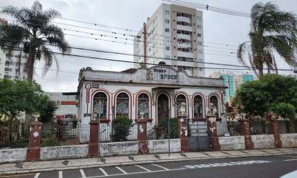 Barracão/Galpão à venda, 481.00 m2 por R$2200000.00  - Centro - Ponta Grossa/PR