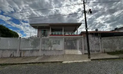 Casa residencial com 3 quartos  à venda, 284.00 m2 por r$500000.00  - olarias - ponta grossa/pr