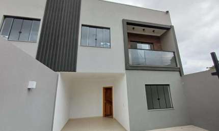 Sobrado com 3 quartos  à venda, 124.40 m2 por R$680000.00  - Olarias - Ponta Grossa/PR