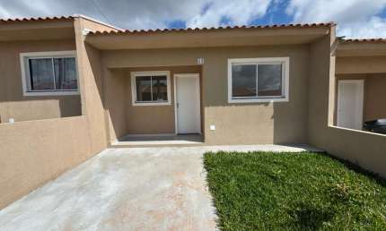 Casa em Condomínio para alugar, 50.00 m2 por R$900.00  - Uvaranas - Ponta Grossa/PR