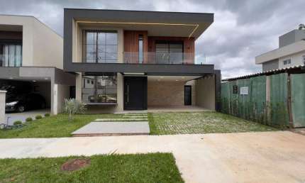 Casa em Condomínio à venda, 245.00 m2 por R$1900000.00  - Jardim Carvalho - Ponta Grossa/PR