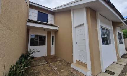 Casa Residencial com 2 quartos  à venda, 44.31 m2 por R$198000.00  - Uvaranas - Ponta Grossa/PR