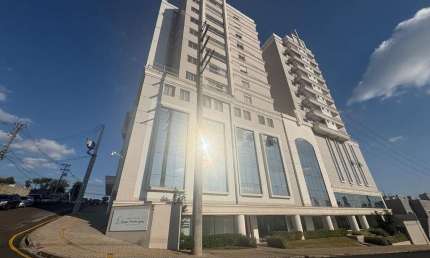 Apartamento com 3 quartos  à venda, 262.00 m2 por R$850000.00  - Uvaranas - Ponta Grossa/PR