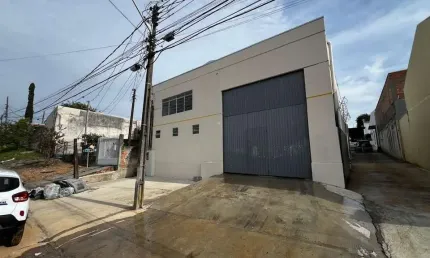 Barracão/Galpão para alugar, 290.00 m2 por R$5000.00  - Uvaranas - Ponta Grossa/PR