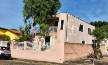 Sobrado com 3 quartos  para alugar, 186.00 m2 por R$2600.00  - Uvaranas - Ponta Grossa/PR