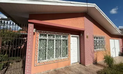 Casa Residencial com 3 quartos  para alugar, 170.00 m2 por R$2400.00  - Nova Russia - Ponta Grossa/PR