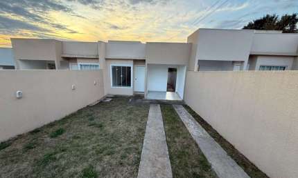 Casa Residencial com 2 quartos  para alugar, 60.00 m2 por R$1300.00  -  - /
