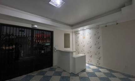 Comercial com 3 quartos  para alugar, 70.00 m2 por R$2700.00  - Oficinas - Ponta Grossa/PR