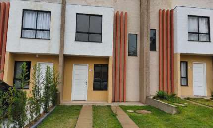 Sobrado com 2 quartos  para alugar, 61.00 m2 por R$1300.00  - Jardim Carvalho - Ponta Grossa/PR