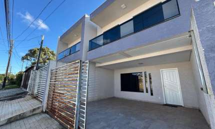 Sobrado com 3 quartos  para alugar, 70.00 m2 por R$2500.00  - Uvaranas - Ponta Grossa/PR