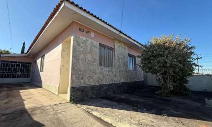 Casa Residencial com 4 quartos  para alugar, 133.00 m2 por R$1800.00  - Ronda - Ponta Grossa/PR