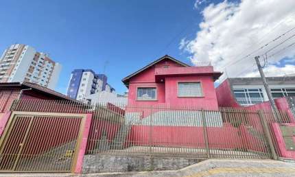 Casa Residencial com 4 quartos  para alugar, 120.00 m2 por R$2300.00  - Centro - Ponta Grossa/PR