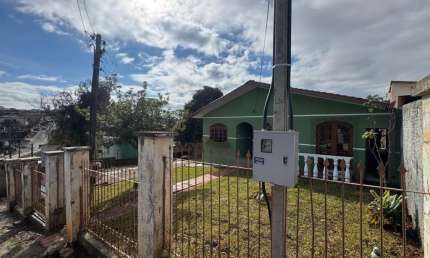 Casa Residencial com 3 quartos  para alugar, 100.00 m2 por R$1500.00  - Olarias - Ponta Grossa/PR