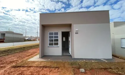 Casa Residencial com 2 quartos  para alugar, 50.00 m2 por R$700.00  - Neves - Ponta Grossa/PR