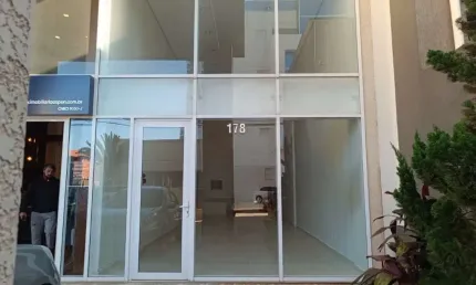 Loja para alugar, 93.00 m2 por R$5000.00  - Oficinas - Ponta Grossa/PR