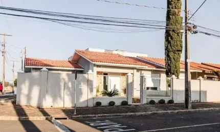 Casa Residencial com 3 quartos  para alugar, 127.00 m2 por R$3200.00  - Orfas - Ponta Grossa/PR
