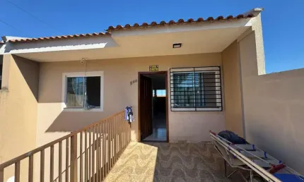 Casa Residencial com 3 quartos  para alugar, 55.00 m2 por R$1085.00  - Uvaranas - Ponta Grossa/PR
