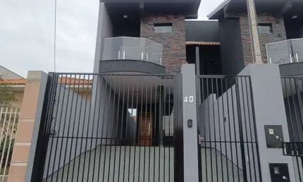 Sobrado com 3 quartos  para alugar, 118.00 m2 por R$3750.00  - Contorno - Ponta Grossa/PR